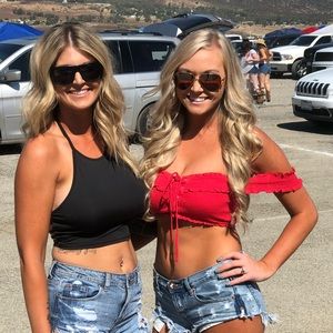 22” layered Halo Couture extensions color 116